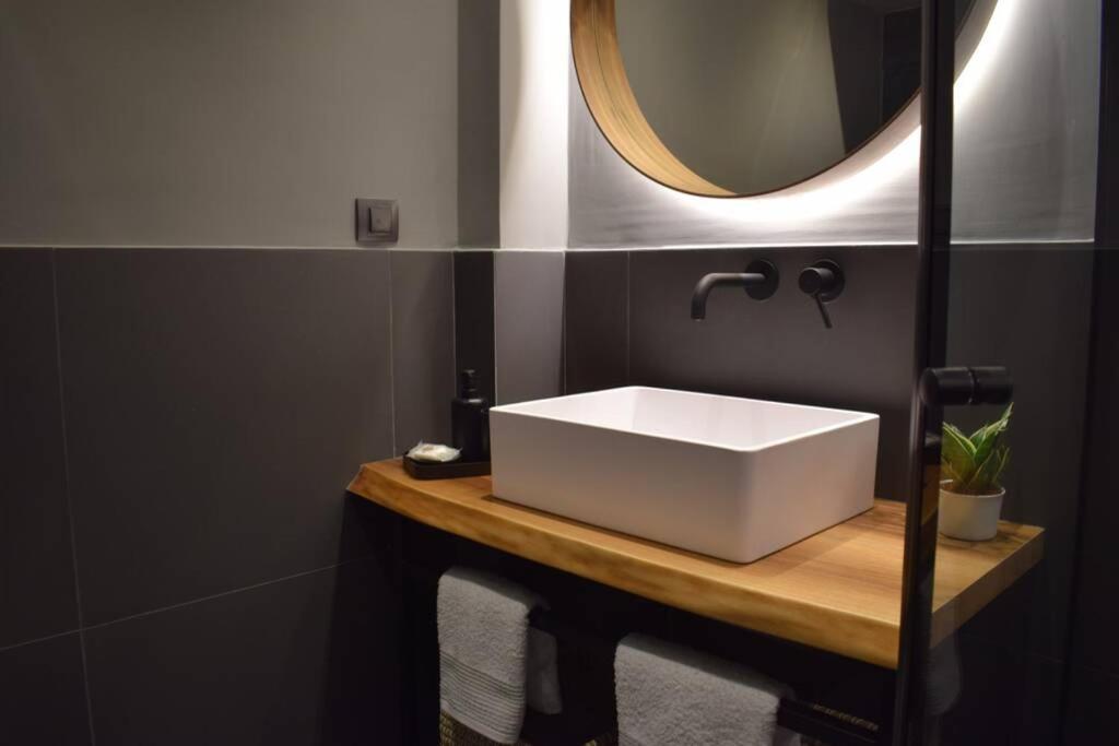 Ockto Luxurious Business Travel *
